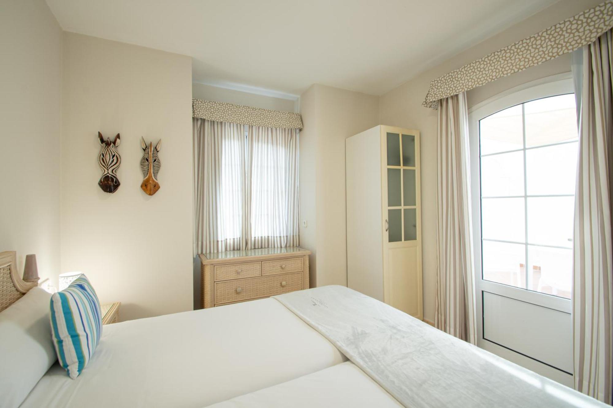 Apartamentos Livvo Coloradamar Πλάγια Μπλάνκα Εξωτερικό φωτογραφία